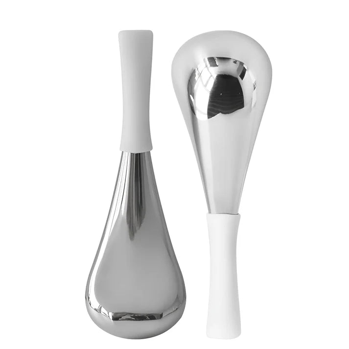 Zentheca – RelaxRoller Facial Massage Tool for relaxing facial muscles and boosting circulation.